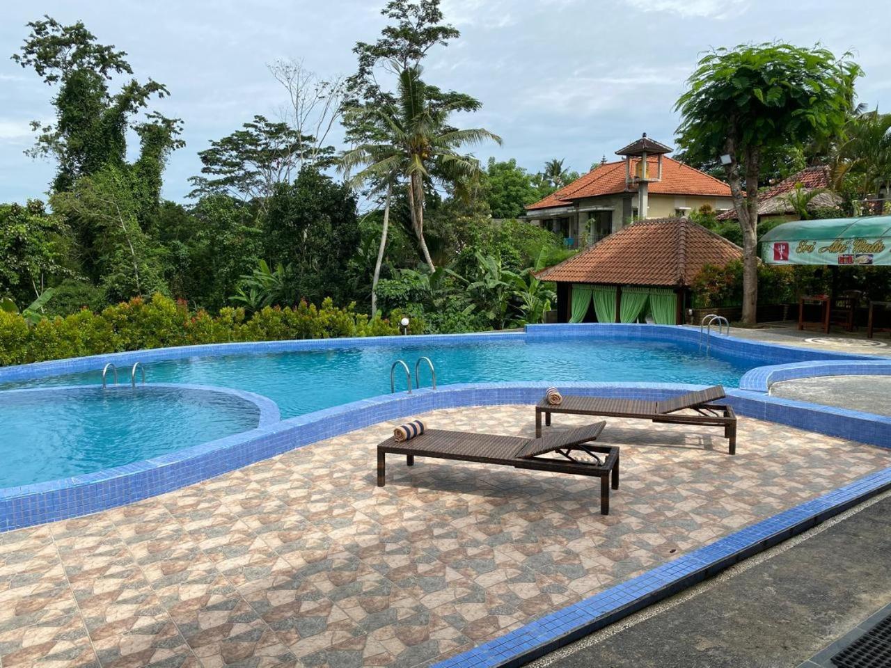 Sri Abi Ratu Villa&Resort Sukawati Esterno foto
